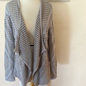 NIC+ZOE size L lightweight cardigan.